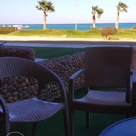 Seaview Chalets In Porto South Beach - Families Only Ain Sukhna Exterior photo