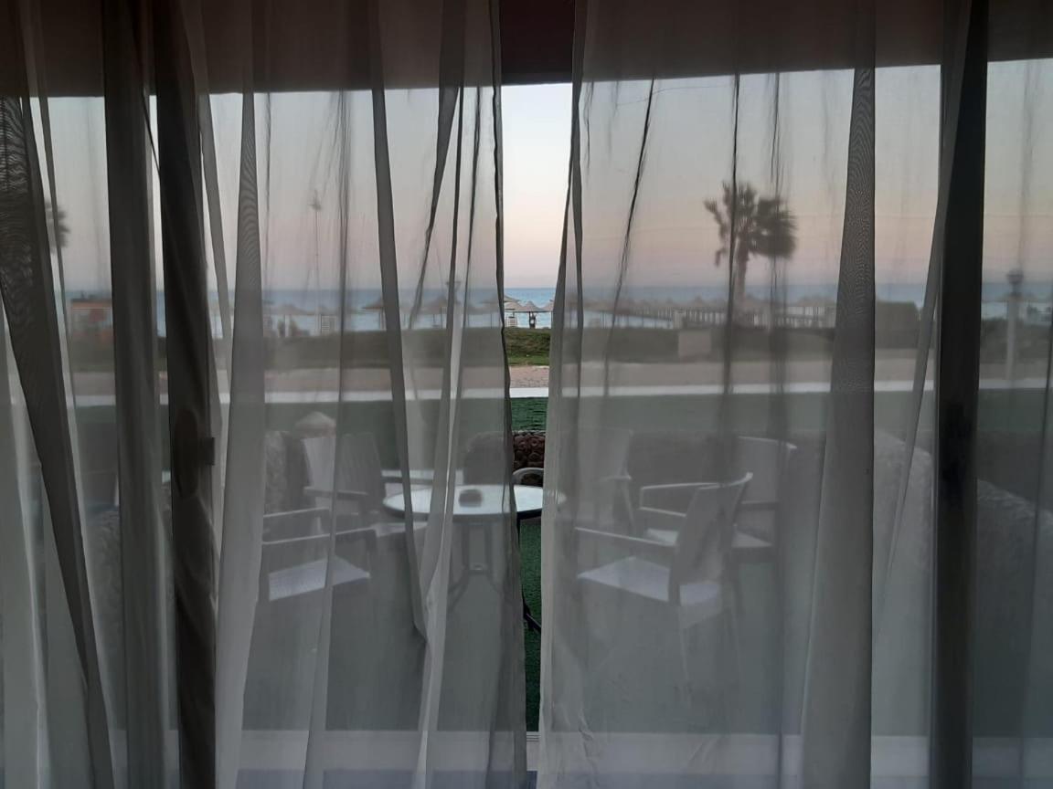 Seaview Chalets In Porto South Beach - Families Only Ain Sukhna Exterior photo