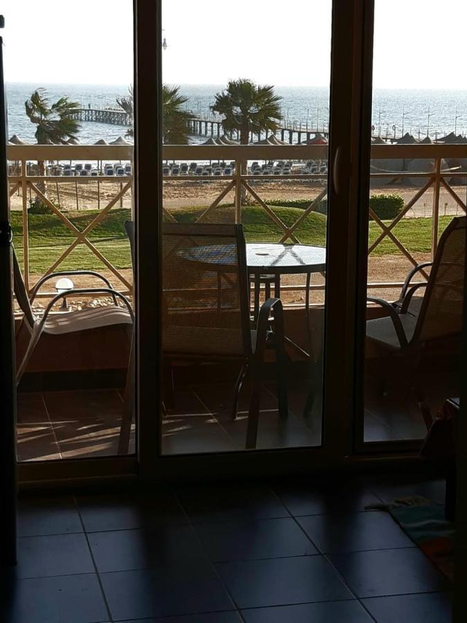 Seaview Chalets In Porto South Beach - Families Only Ain Sukhna Exterior photo