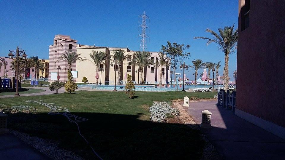 Seaview Chalets In Porto South Beach - Families Only Ain Sukhna Exterior photo