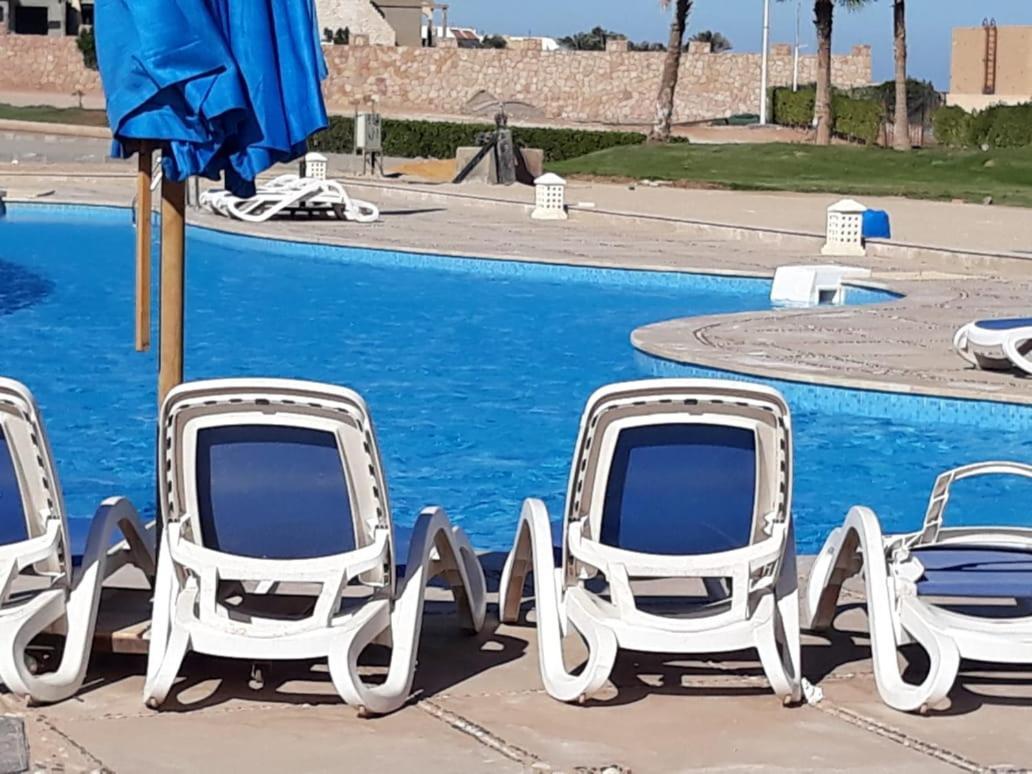 Seaview Chalets In Porto South Beach - Families Only Ain Sukhna Exterior photo